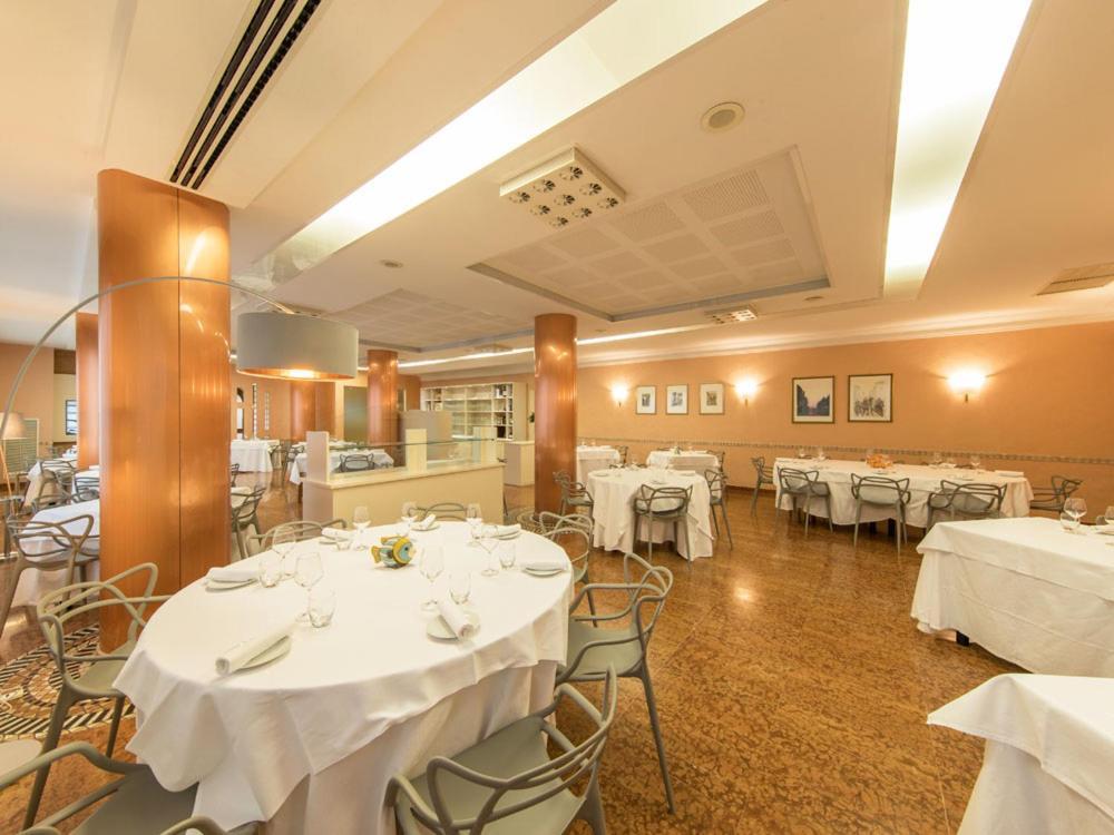Ristorante Hotel Lucia - 100 Mt Dal Mare Giulianova Eksteriør bilde