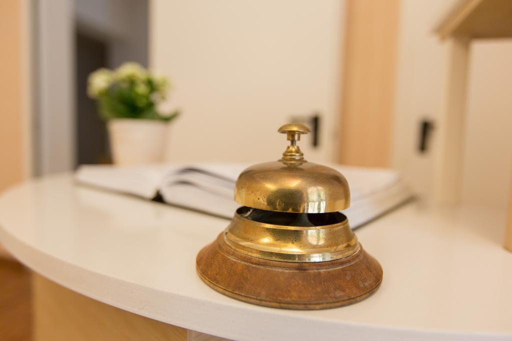 Ristorante Hotel Lucia - 100 Mt Dal Mare Giulianova Eksteriør bilde